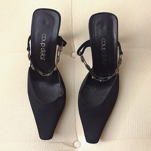 Coup d'etat satin black mules